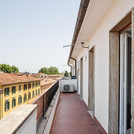 Modern Attics With Balconies And Panoramic View Apartment Пиза Екстериор снимка